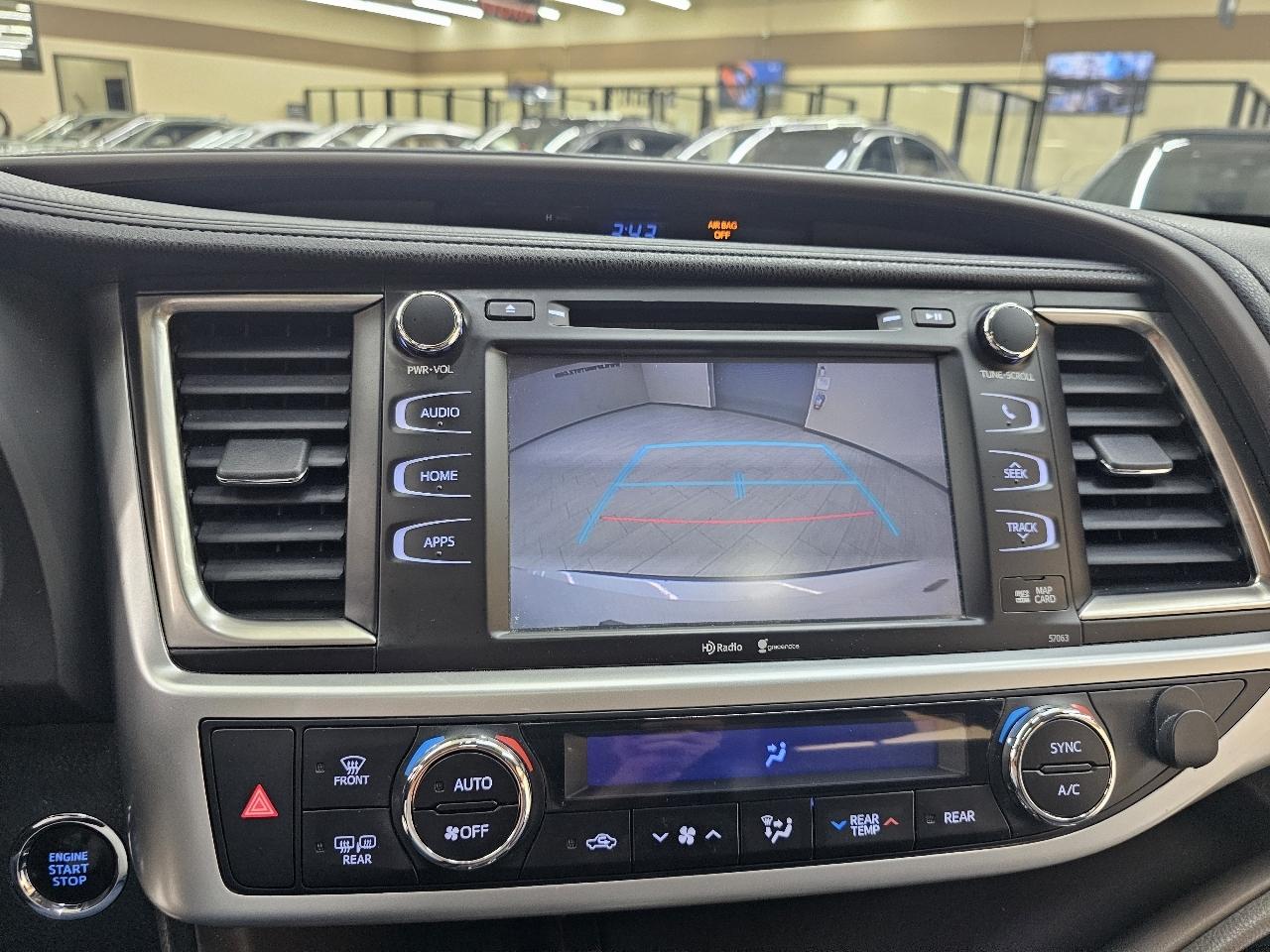 Toyota Highlander XLE AWD V6 2015