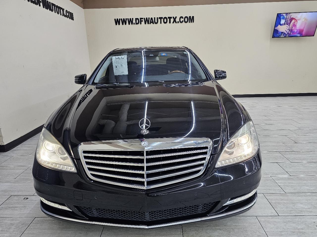 Mercedes-Benz S-Class S550 4-MATIC 2010