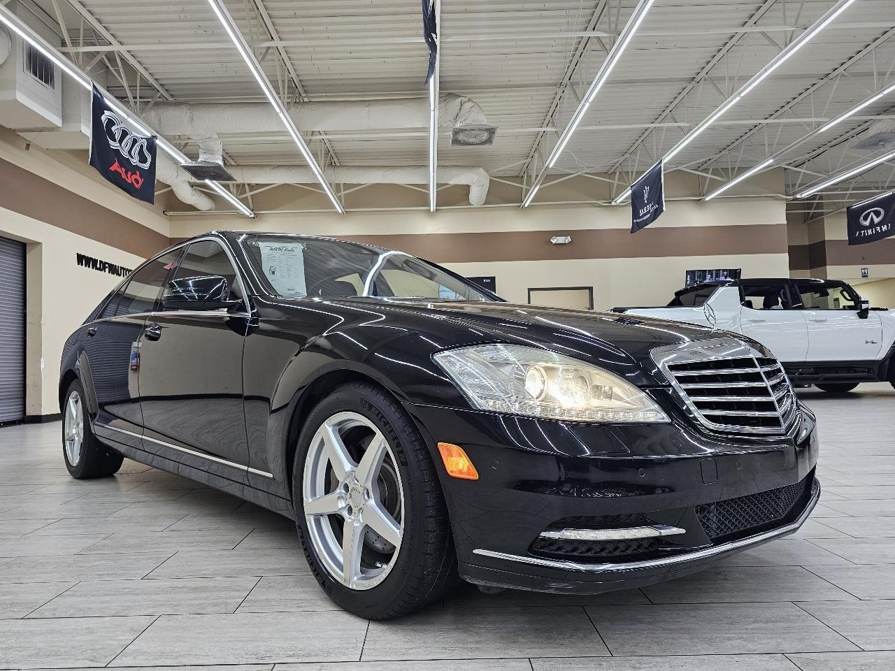 Mercedes-Benz S-Class S550 4-MATIC 2010