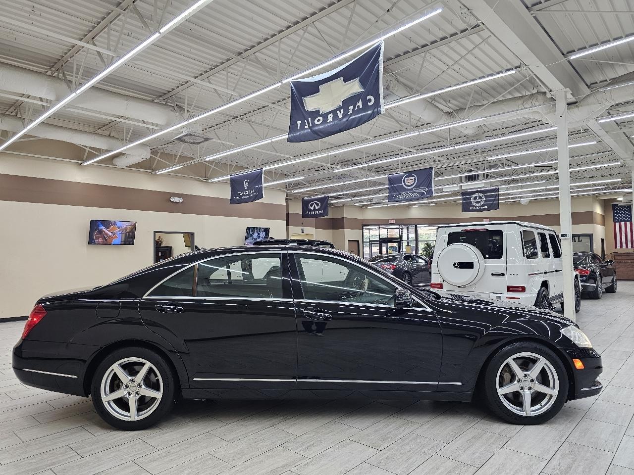 Mercedes-Benz S-Class S550 4-MATIC 2010