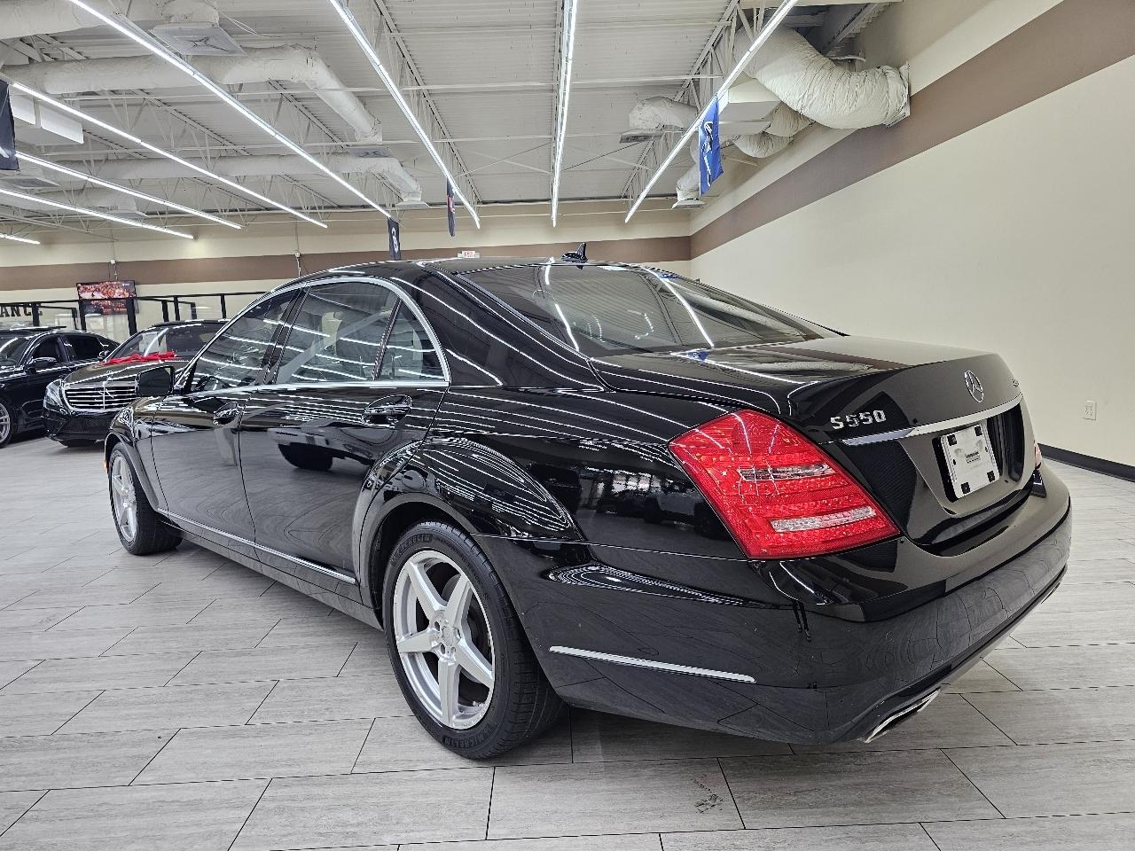 Mercedes-Benz S-Class S550 4-MATIC 2010