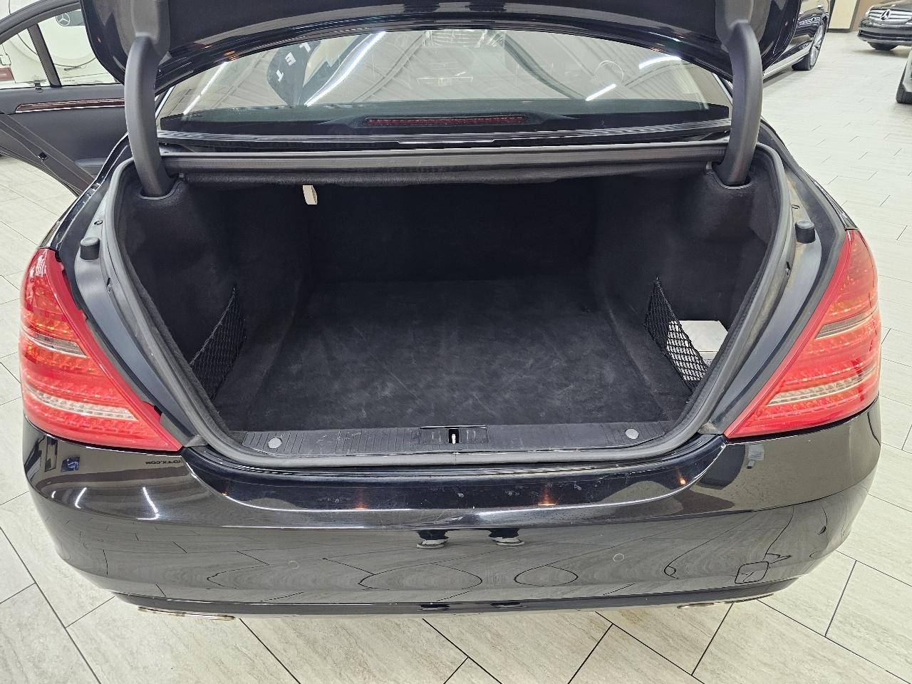 Mercedes-Benz S-Class S550 4-MATIC 2010