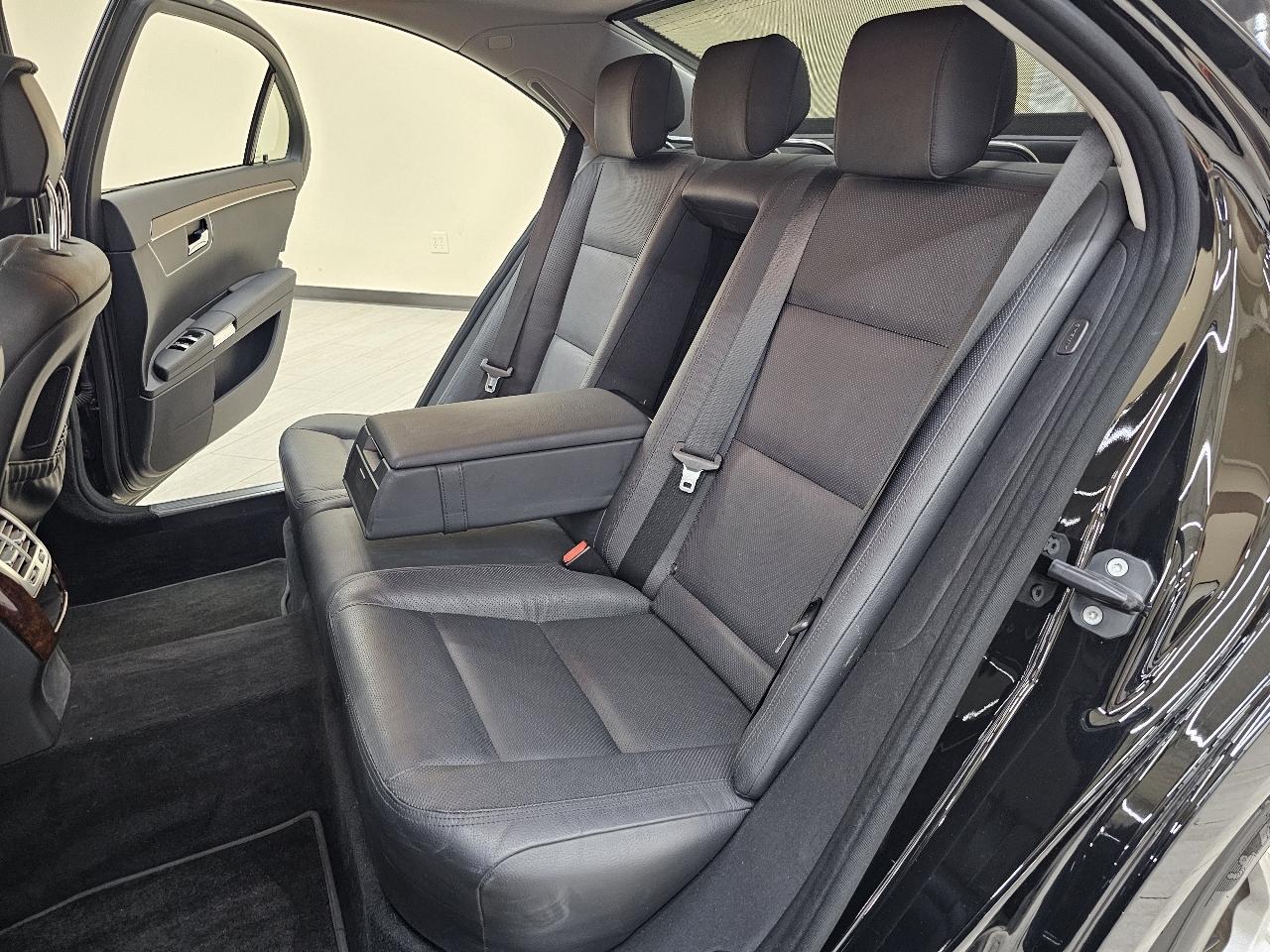 Mercedes-Benz S-Class S550 4-MATIC 2010