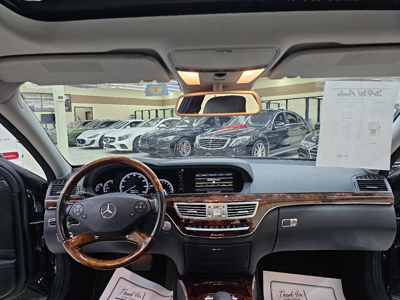 Mercedes-Benz S-Class S550 4-MATIC 2010