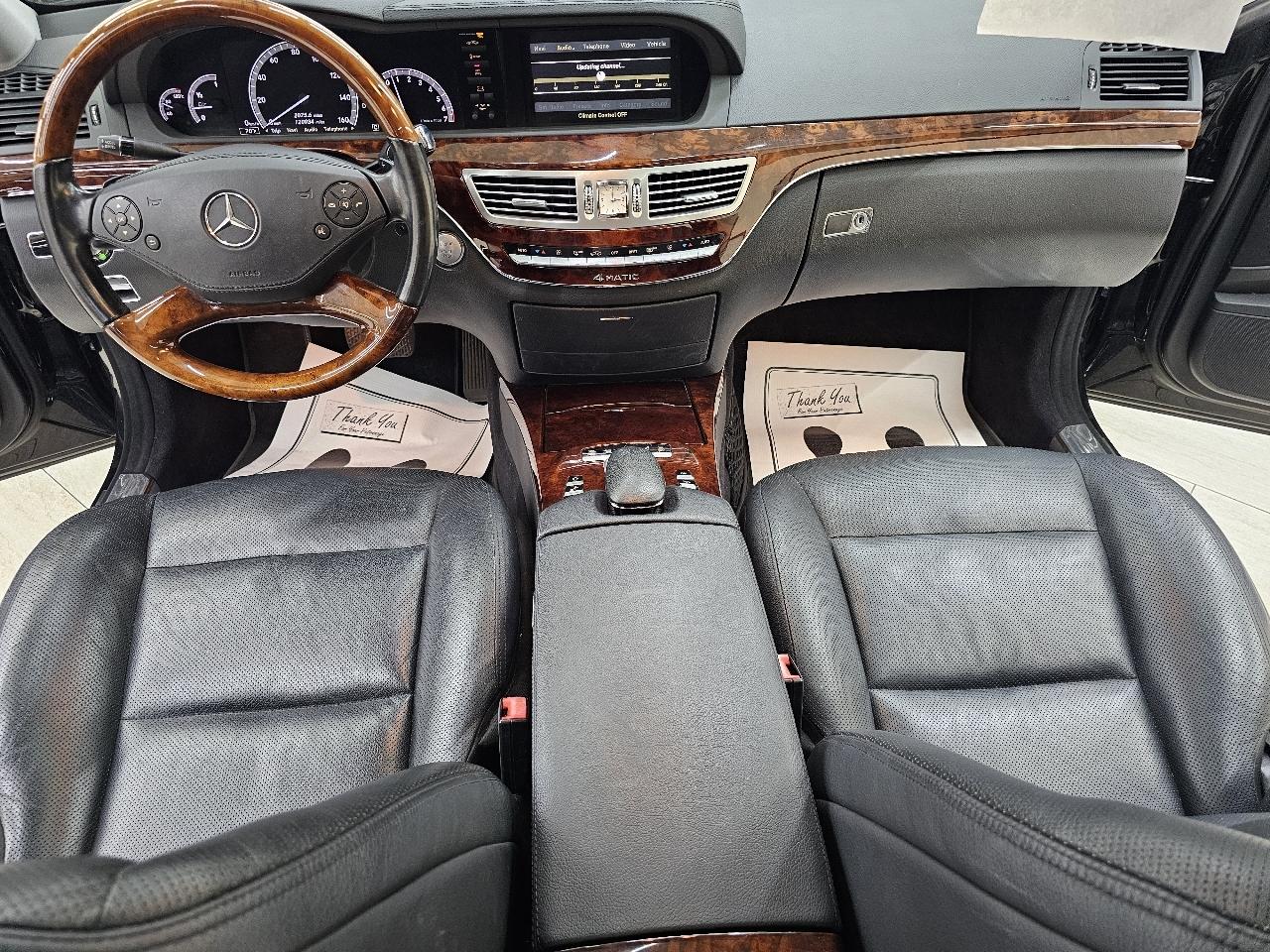 Mercedes-Benz S-Class S550 4-MATIC 2010