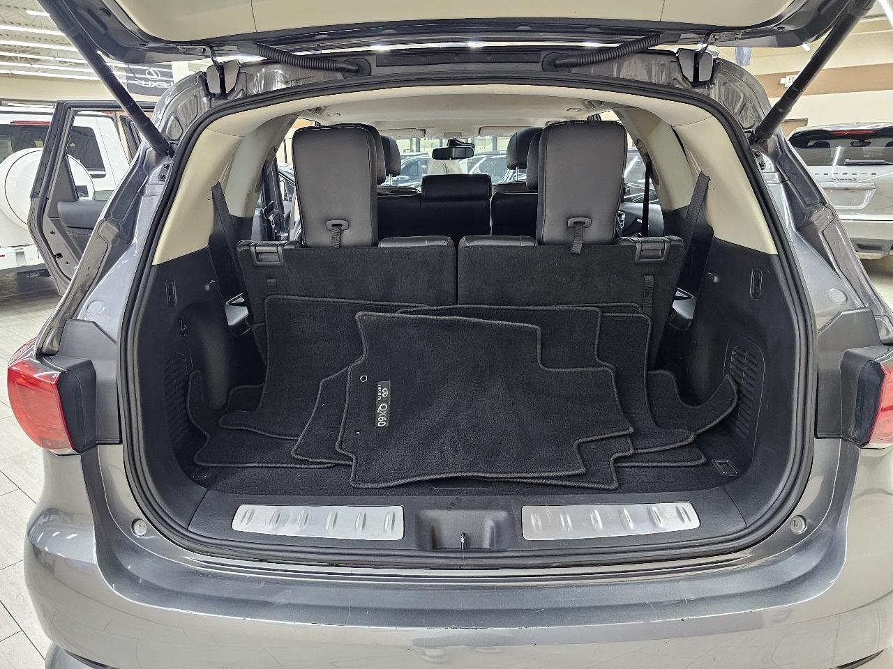 Infiniti QX60 PURE 2020