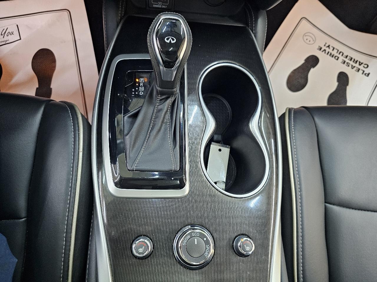 Infiniti QX60 PURE 2020