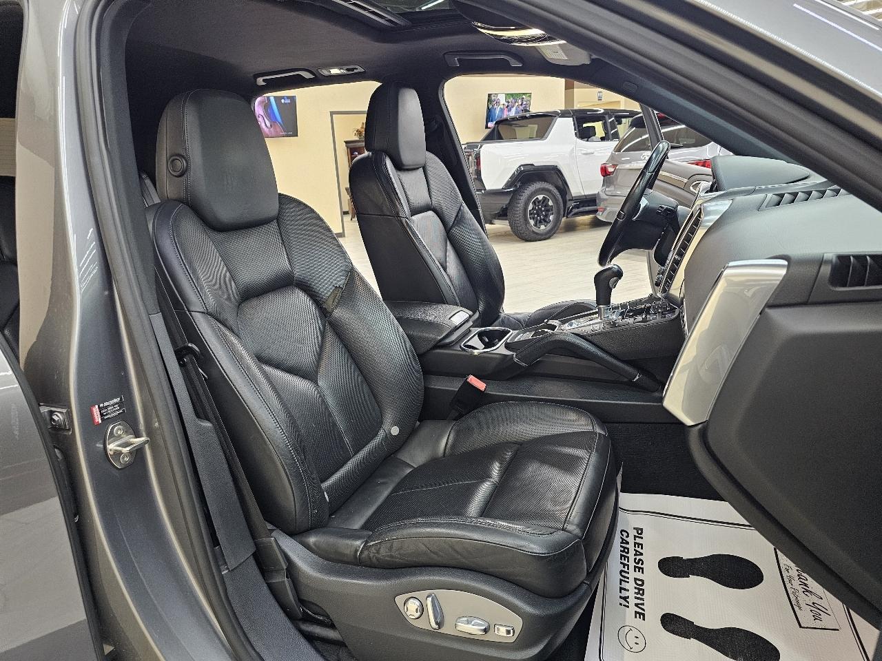 Porsche Cayenne S 2011