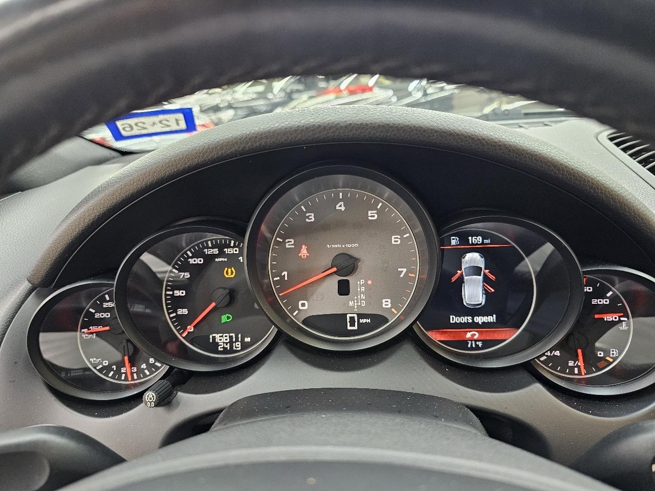 Porsche Cayenne S 2011