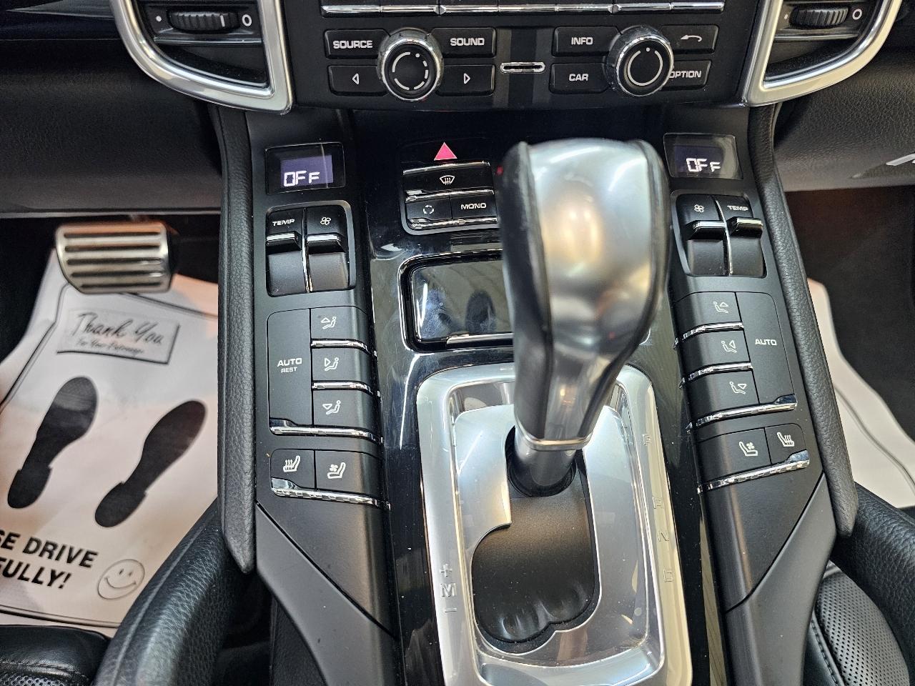 Porsche Cayenne S 2011