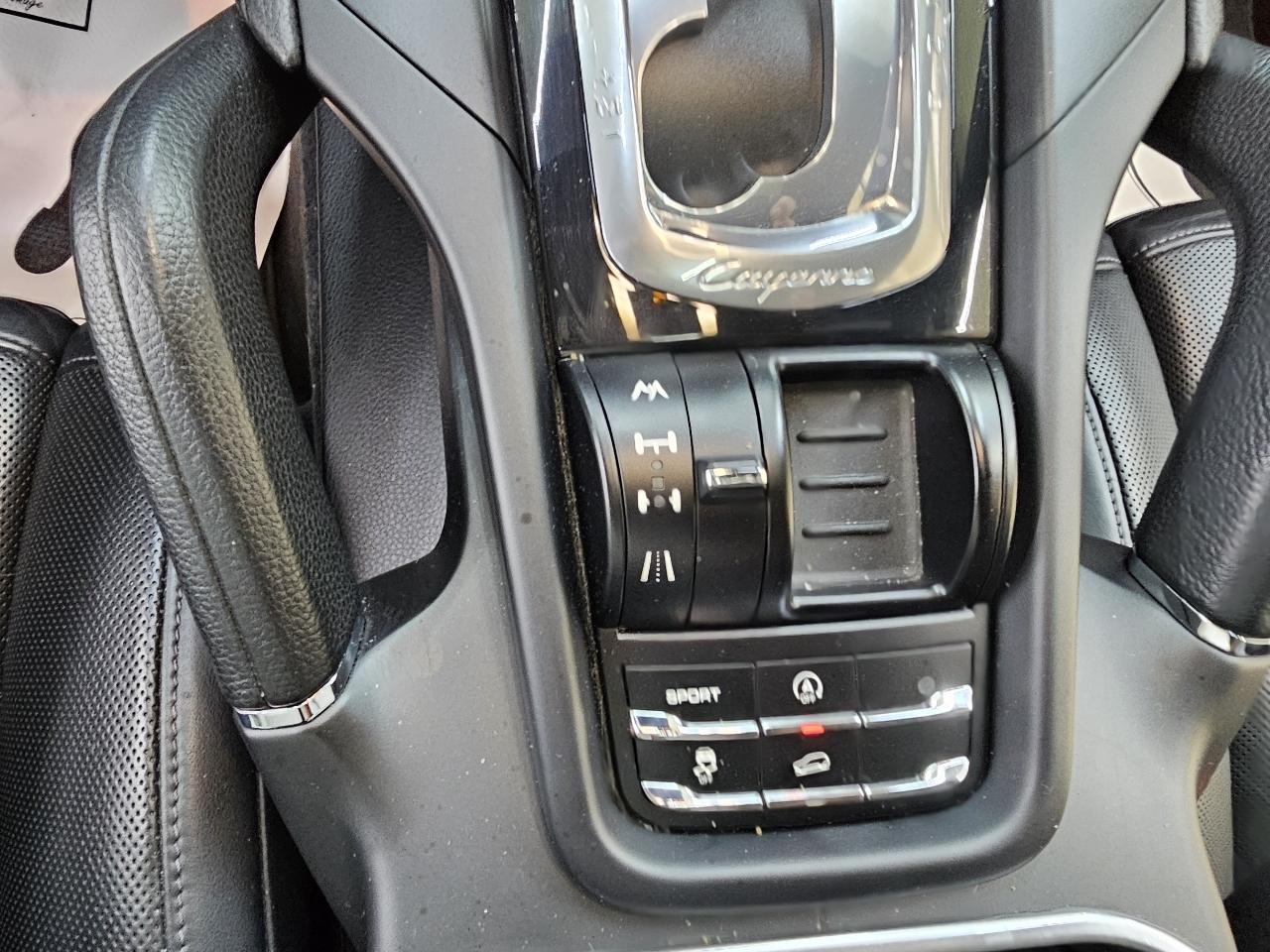 Porsche Cayenne S 2011