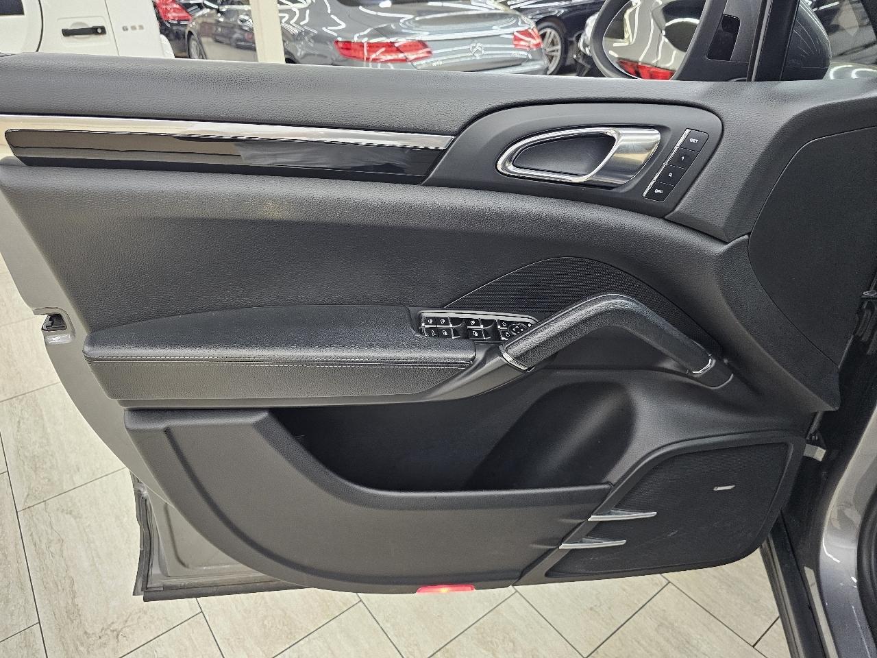 Porsche Cayenne S 2011