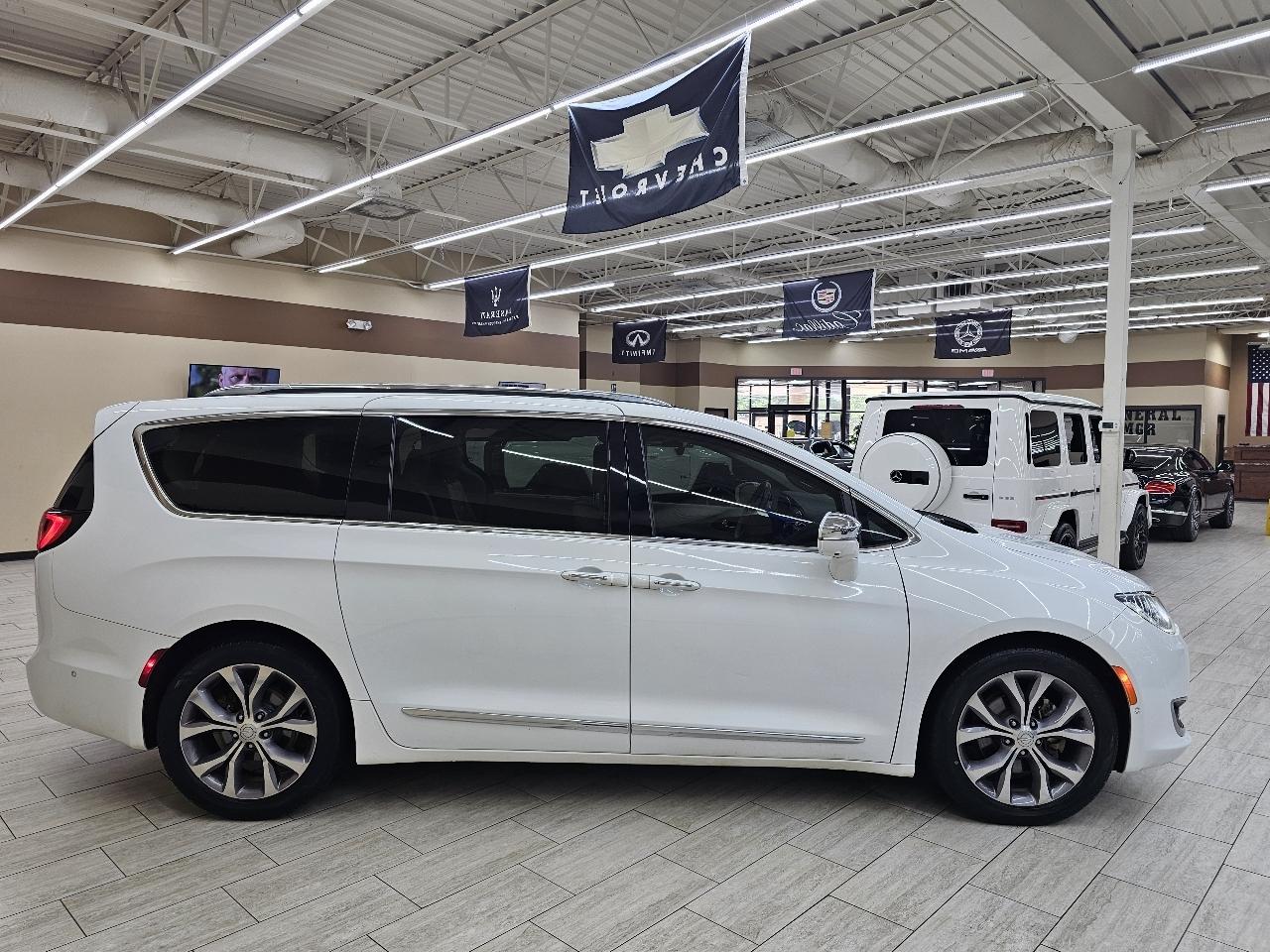 Chrysler Pacifica Limited 2019