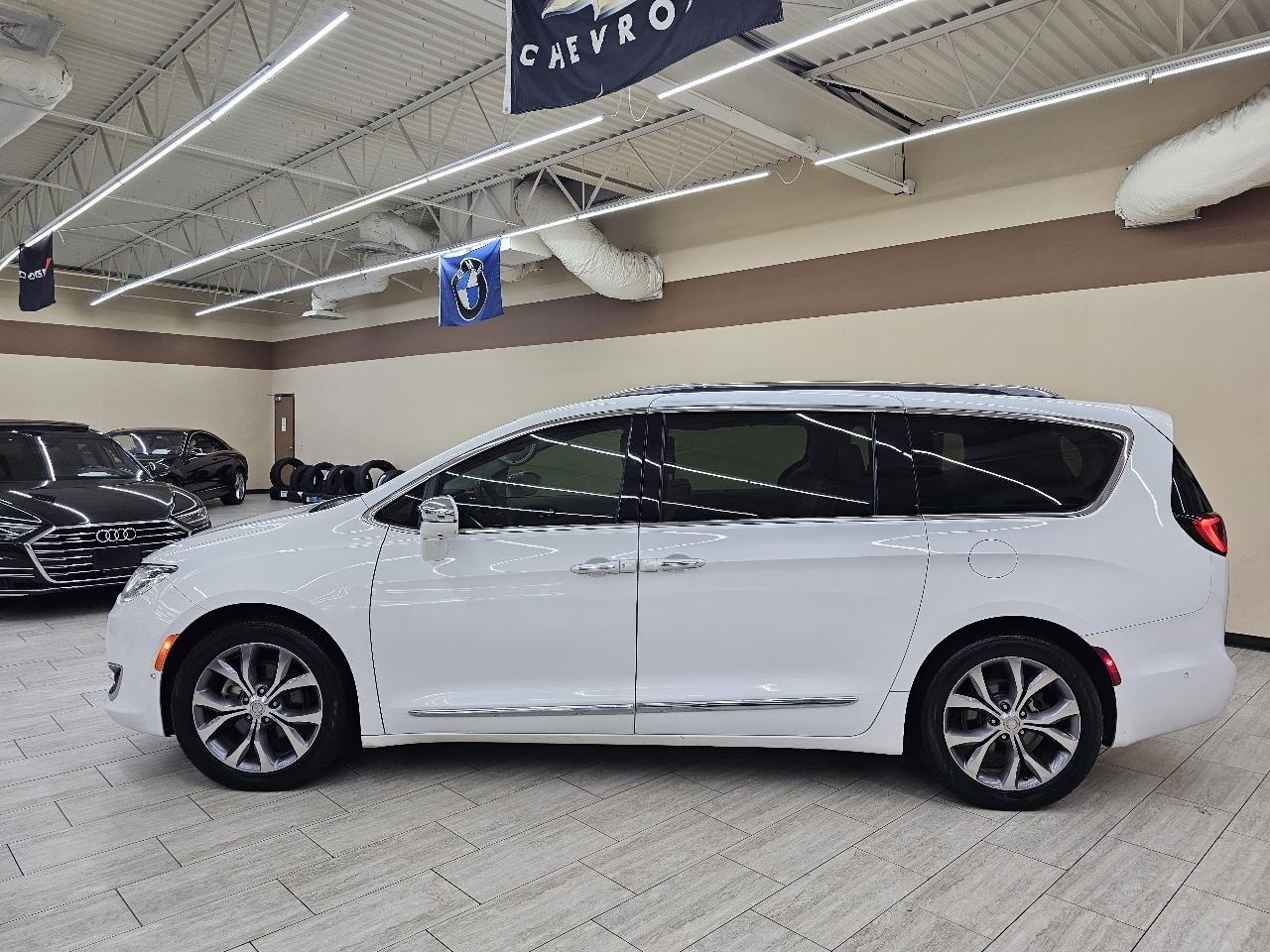 Chrysler Pacifica Limited 2019