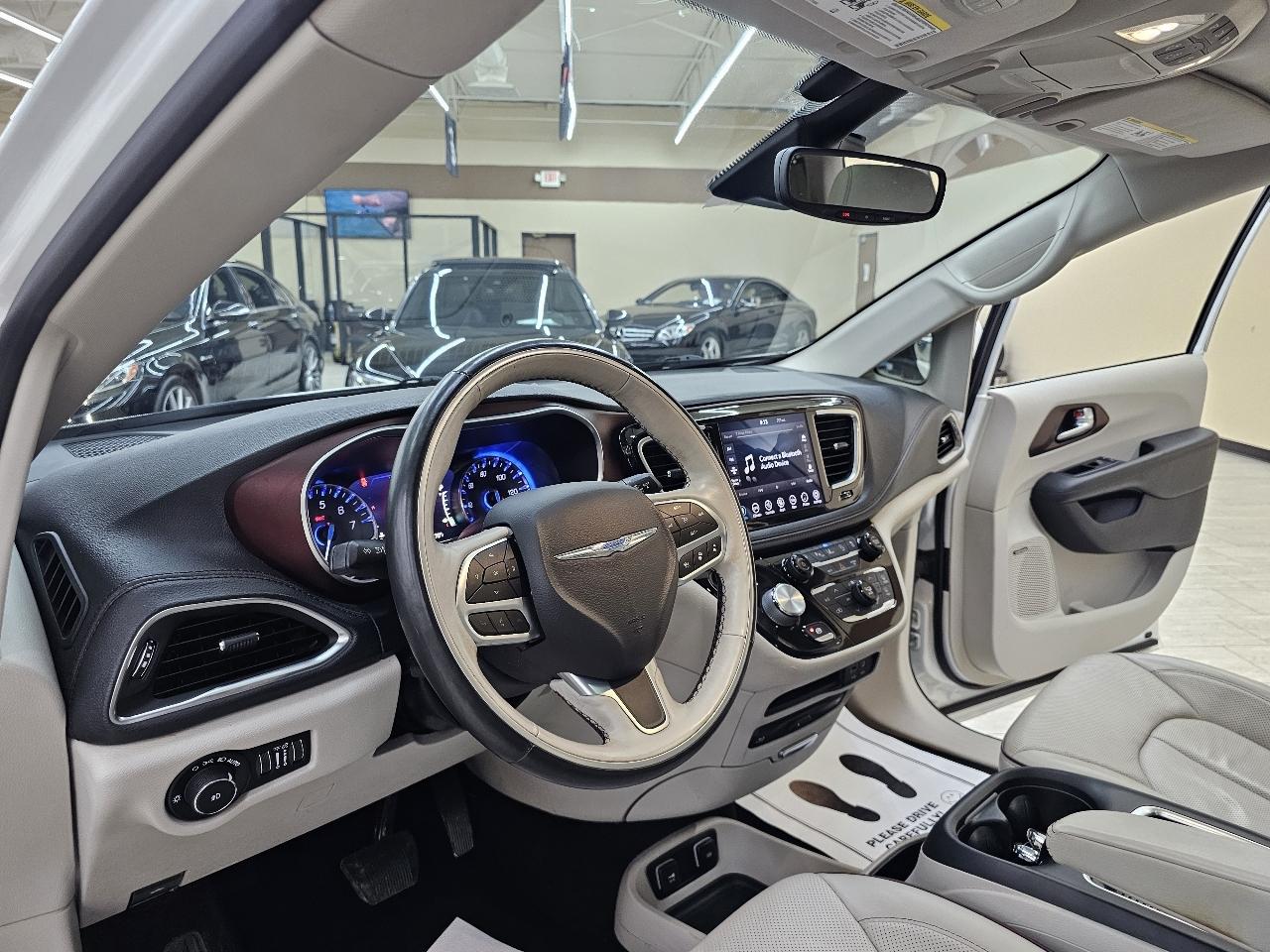 Chrysler Pacifica Limited 2019