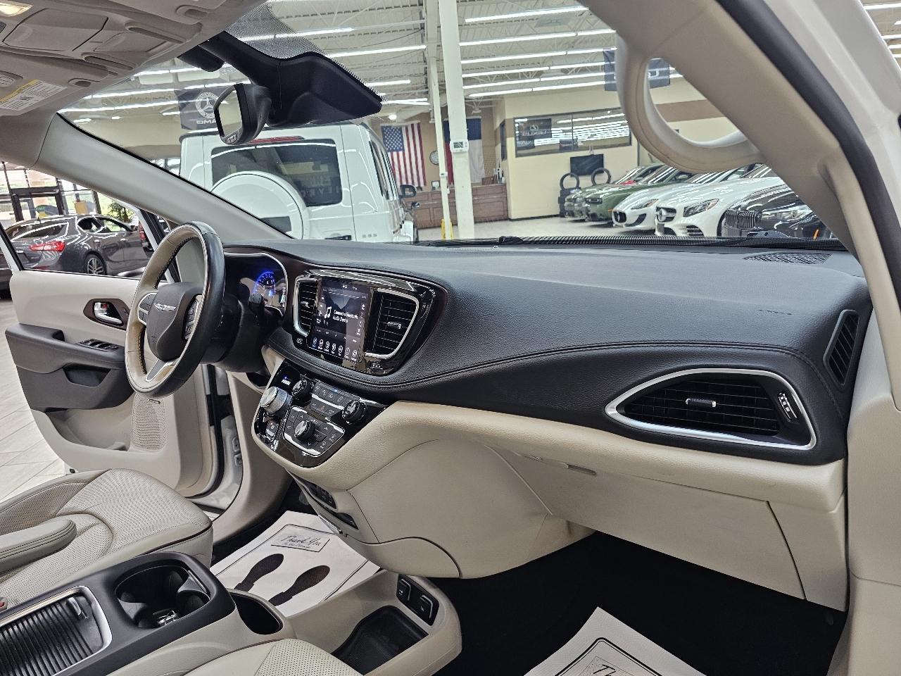 Chrysler Pacifica Limited 2019