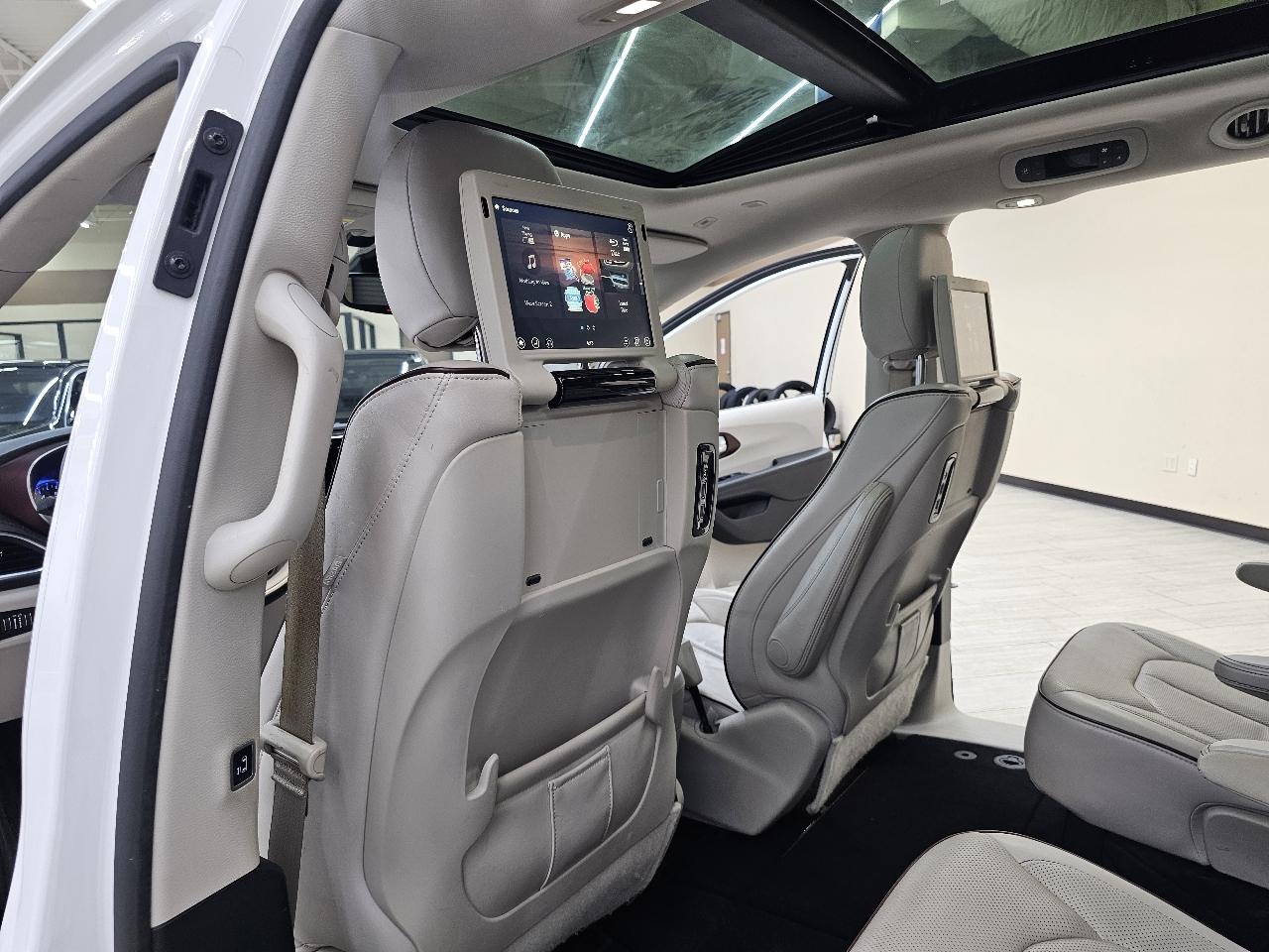 Chrysler Pacifica Limited 2019