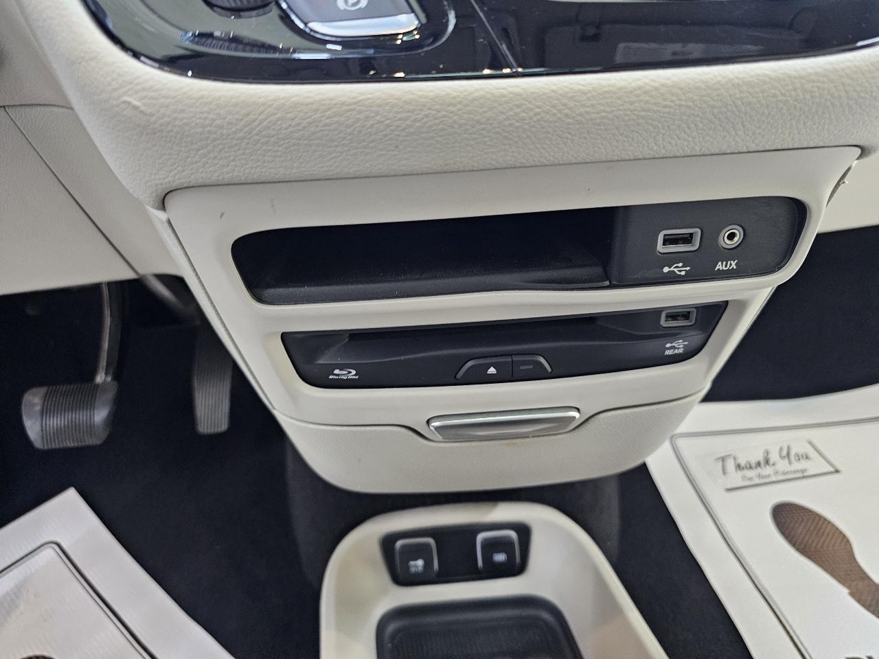 Chrysler Pacifica Limited 2019
