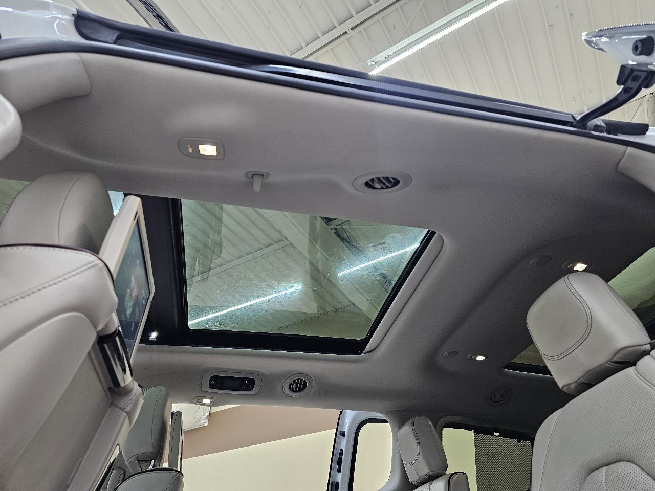 Chrysler Pacifica Limited 2019
