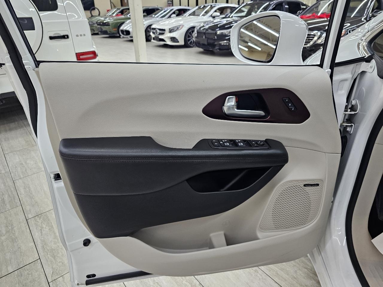 Chrysler Pacifica Limited 2019