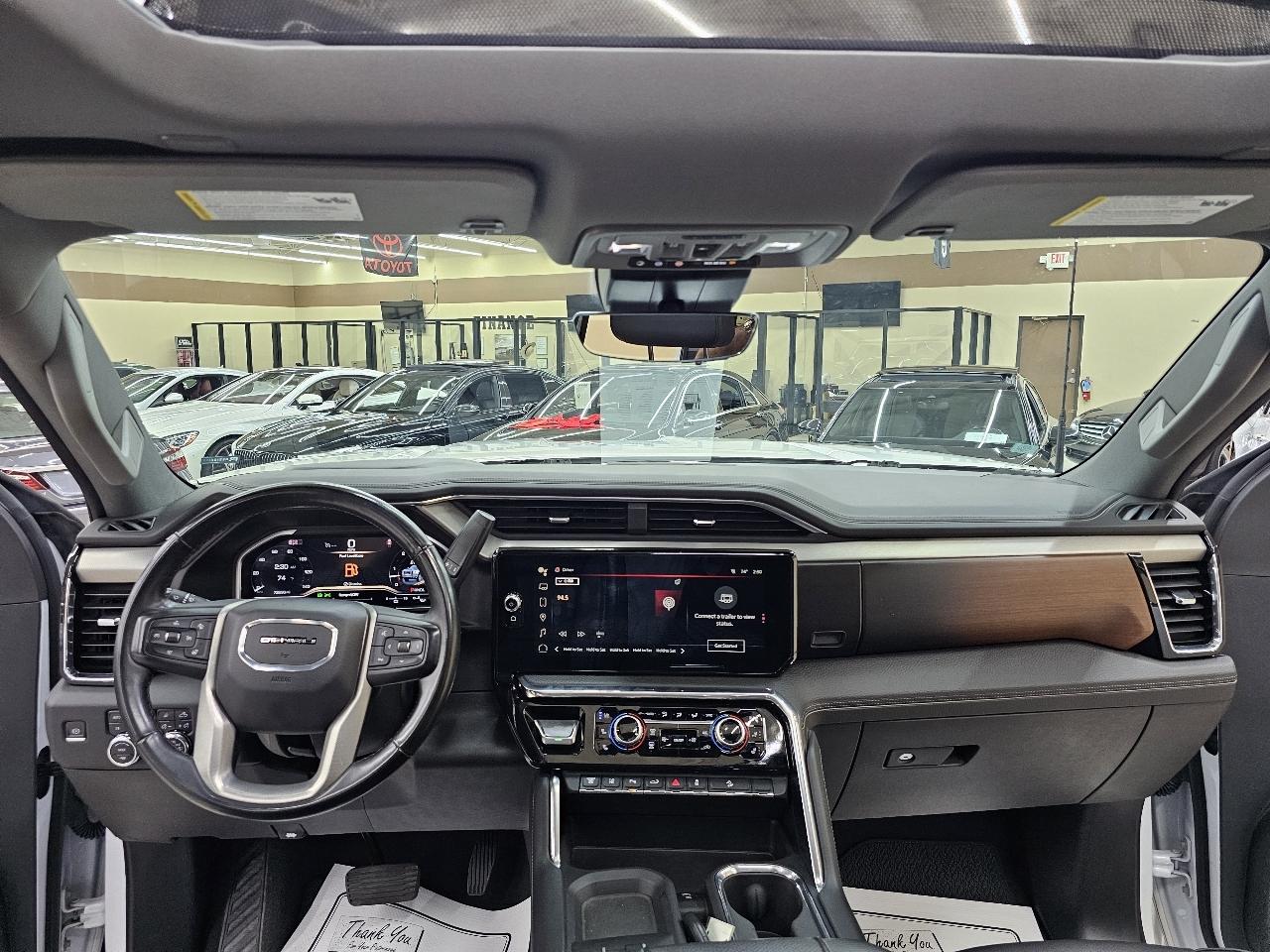 GMC Sierra 2500HD Denali Crew Cab 4WD SB 2024