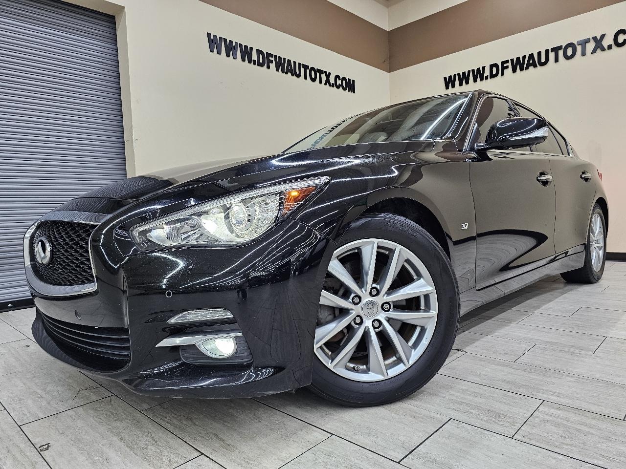 Infiniti Q50 Base 2015