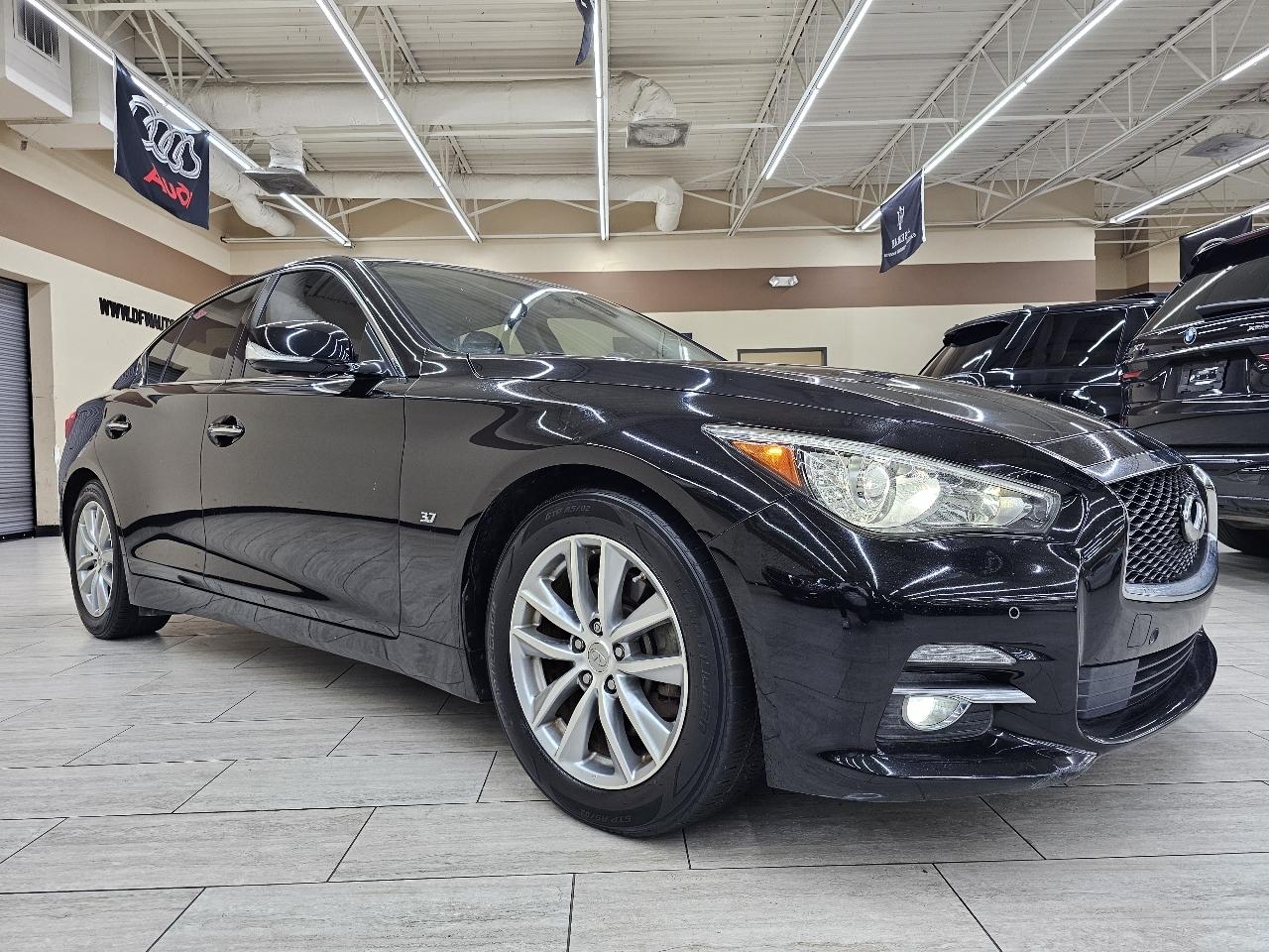 Infiniti Q50 Base 2015