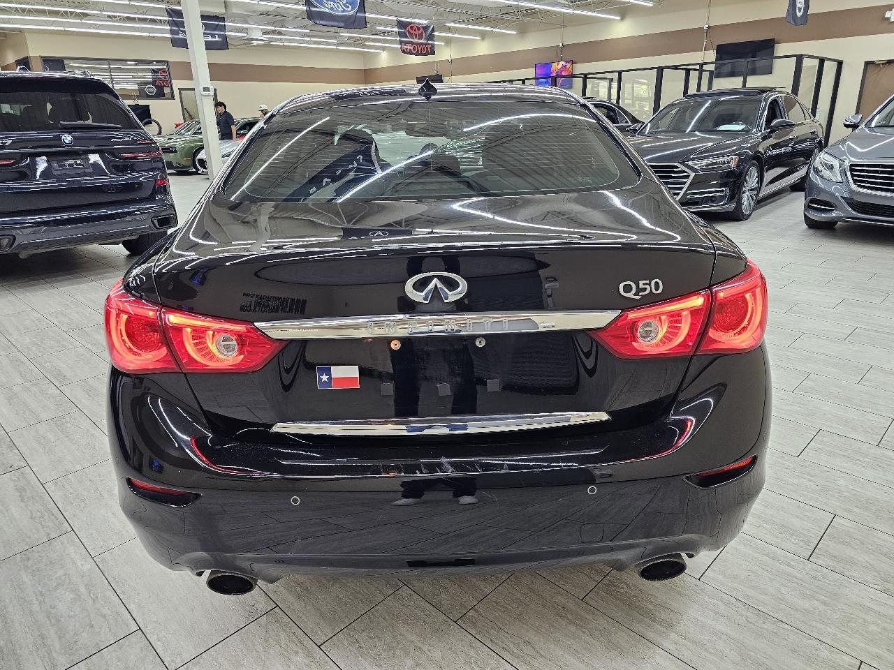 Infiniti Q50 Base 2015