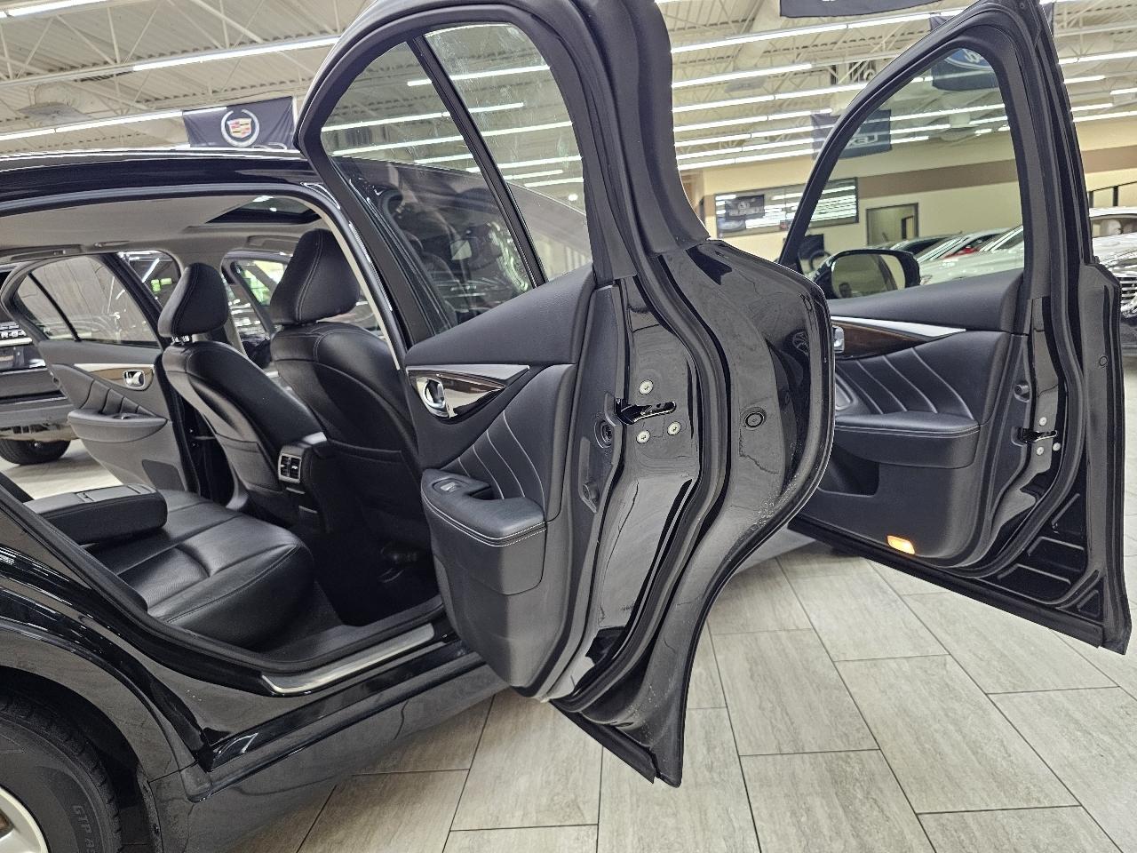 Infiniti Q50 Base 2015