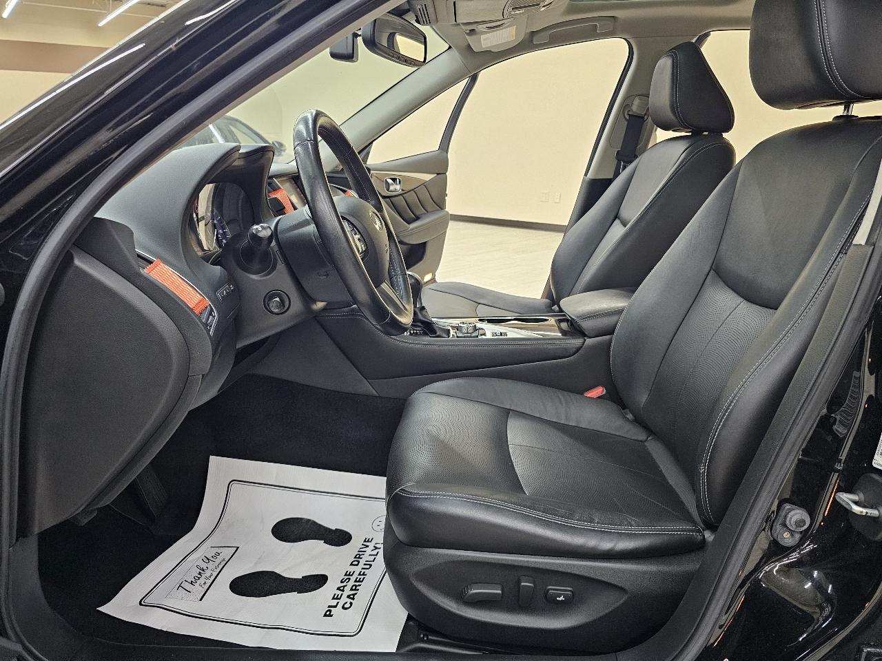 Infiniti Q50 Base 2015