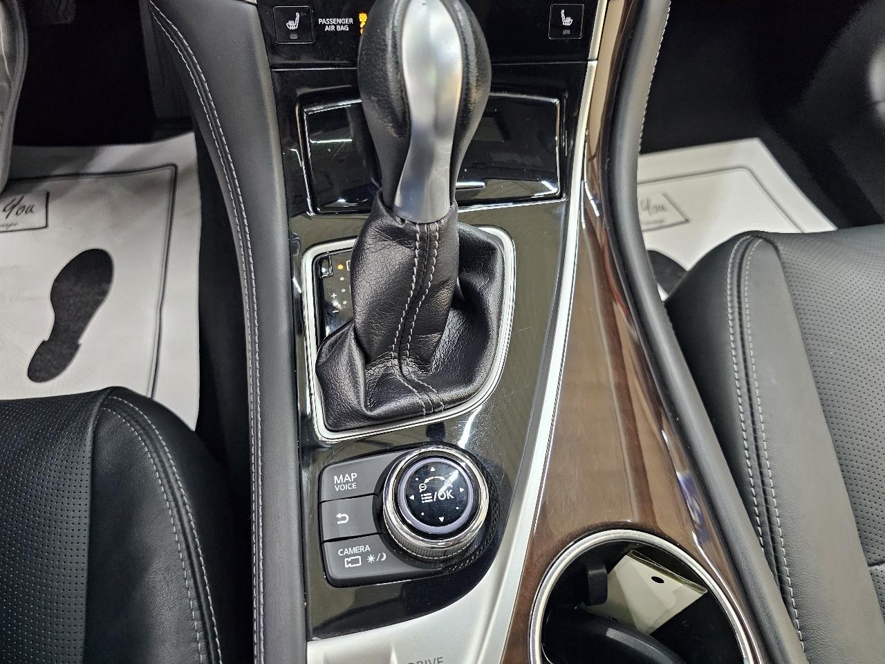 Infiniti Q50 Base 2015