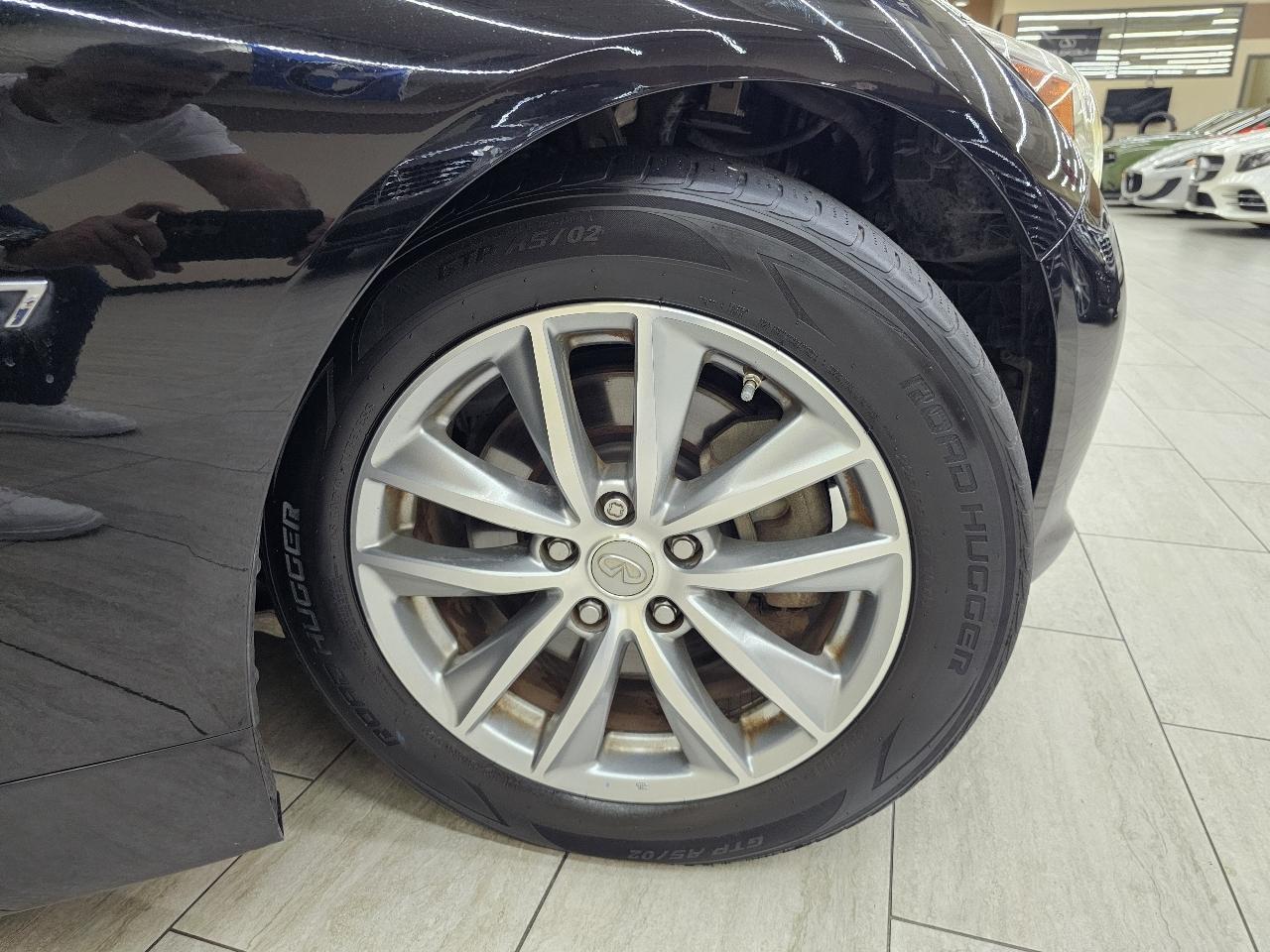 Infiniti Q50 Base 2015