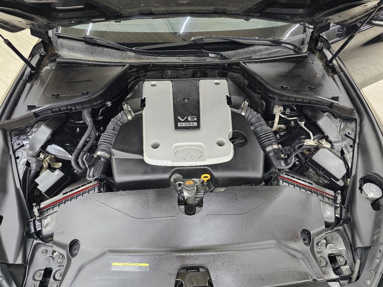 Infiniti Q50 Base 2015