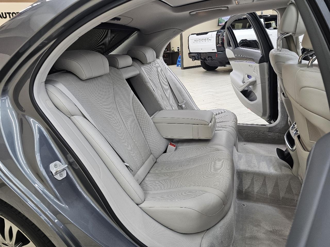 Mercedes-Benz S-Class S550 2017