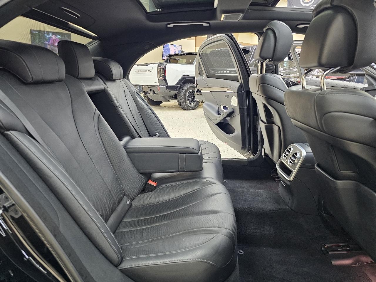 Mercedes-Benz S-Class S550 2017