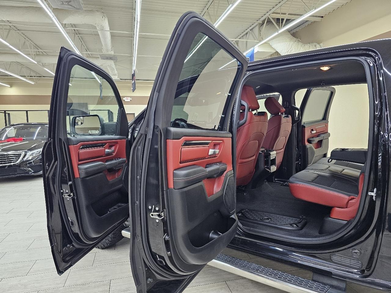 RAM 1500 Rebel Crew Cab SB 4WD 2019
