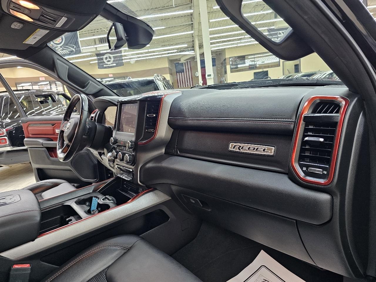 RAM 1500 Rebel Crew Cab SB 4WD 2019
