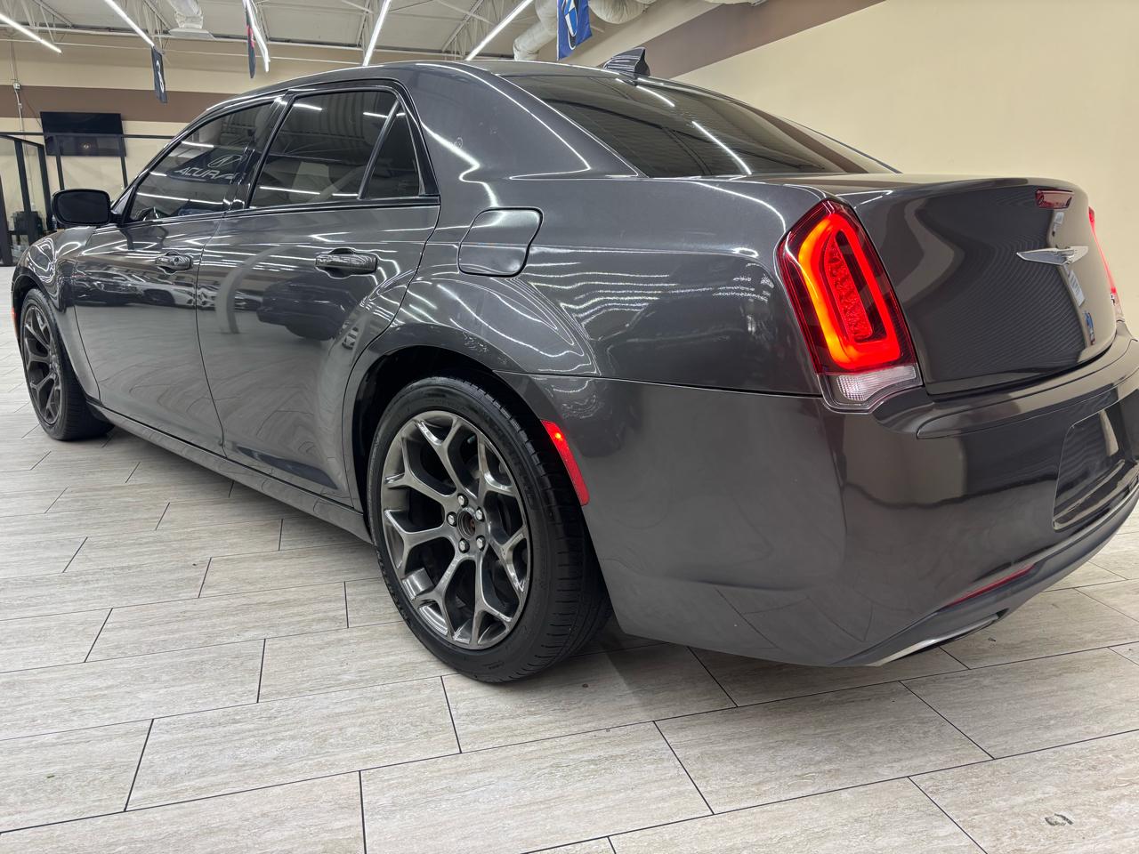 Chrysler 300 S V6 RWD 2017