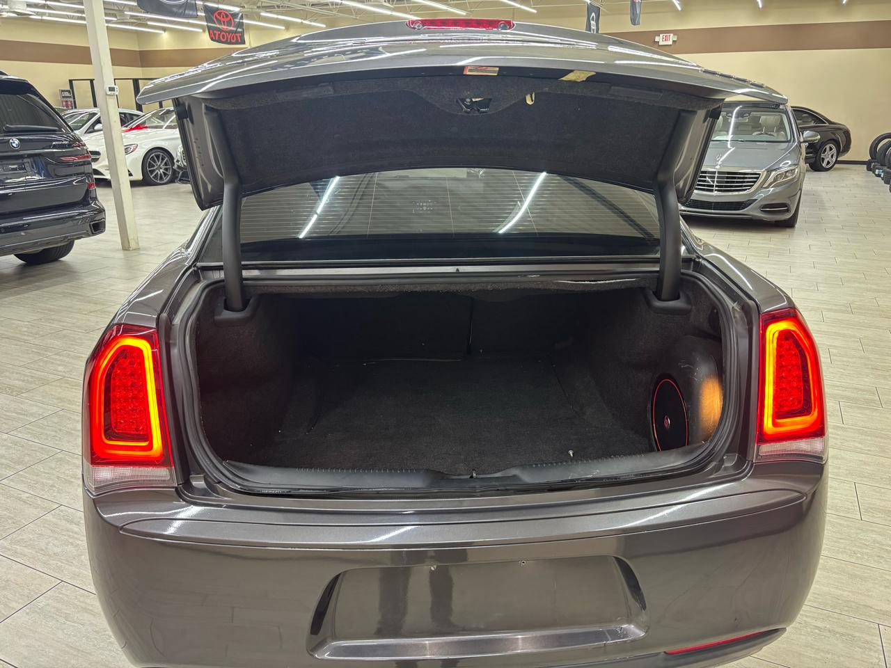 Chrysler 300 S V6 RWD 2017