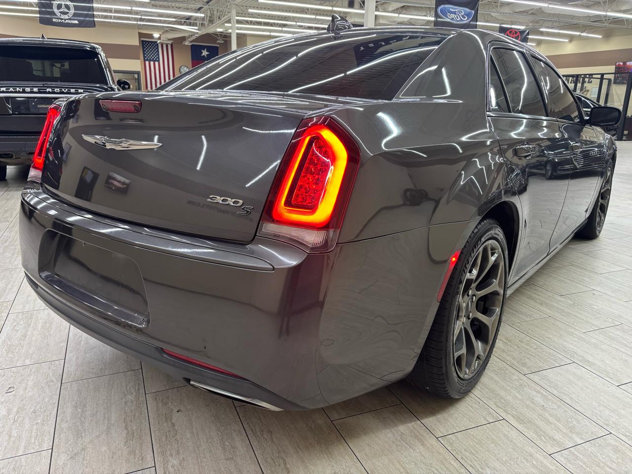 Chrysler 300 S V6 RWD 2017