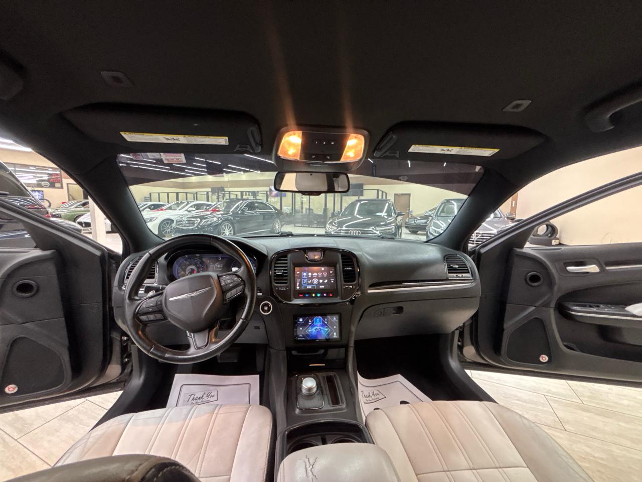 Chrysler 300 S V6 RWD 2017
