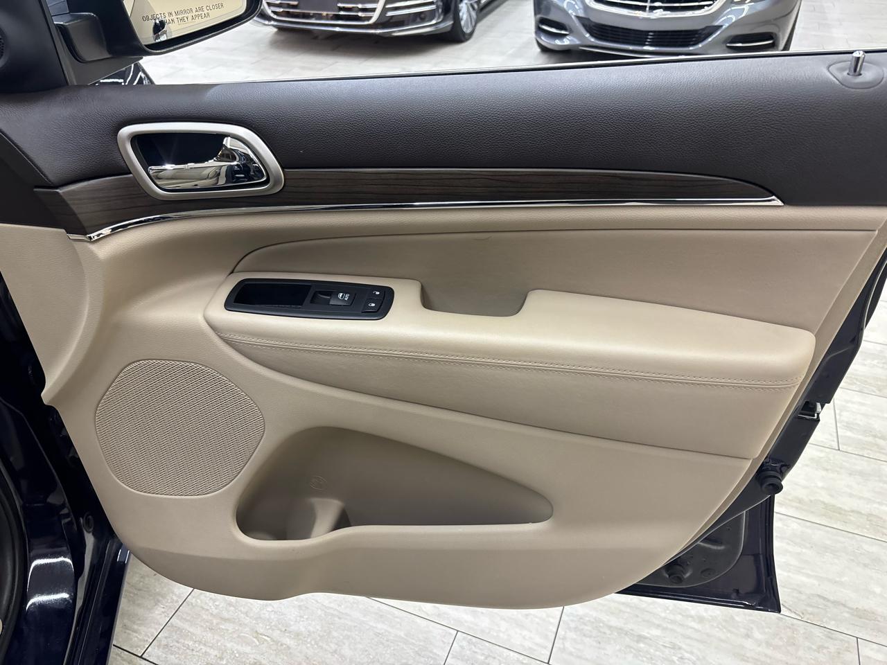 Jeep Grand Cherokee Overland 2WD 2016
