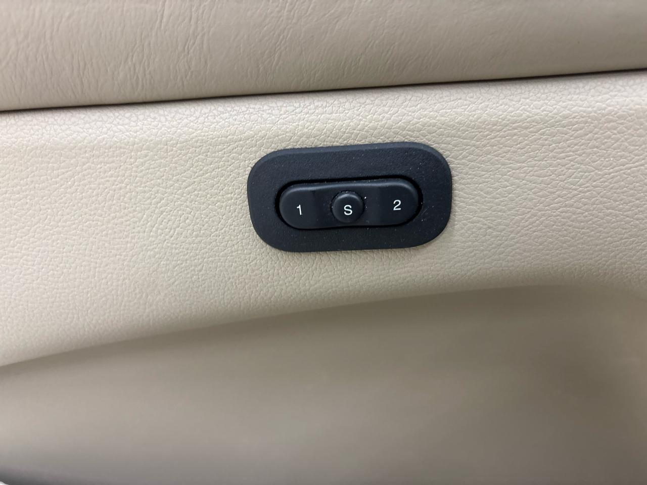 Jeep Grand Cherokee Overland 2WD 2016