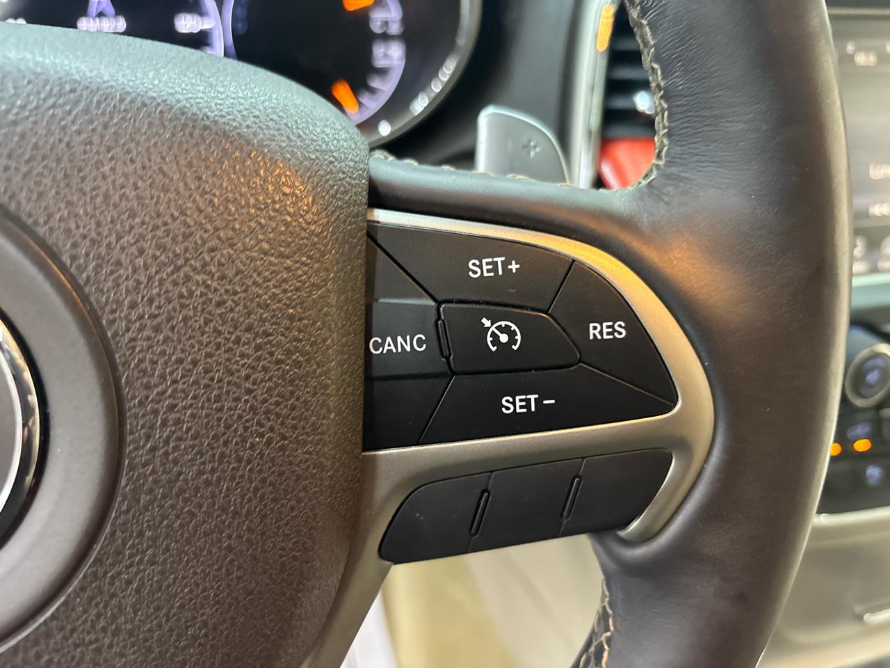 Jeep Grand Cherokee Overland 2WD 2016