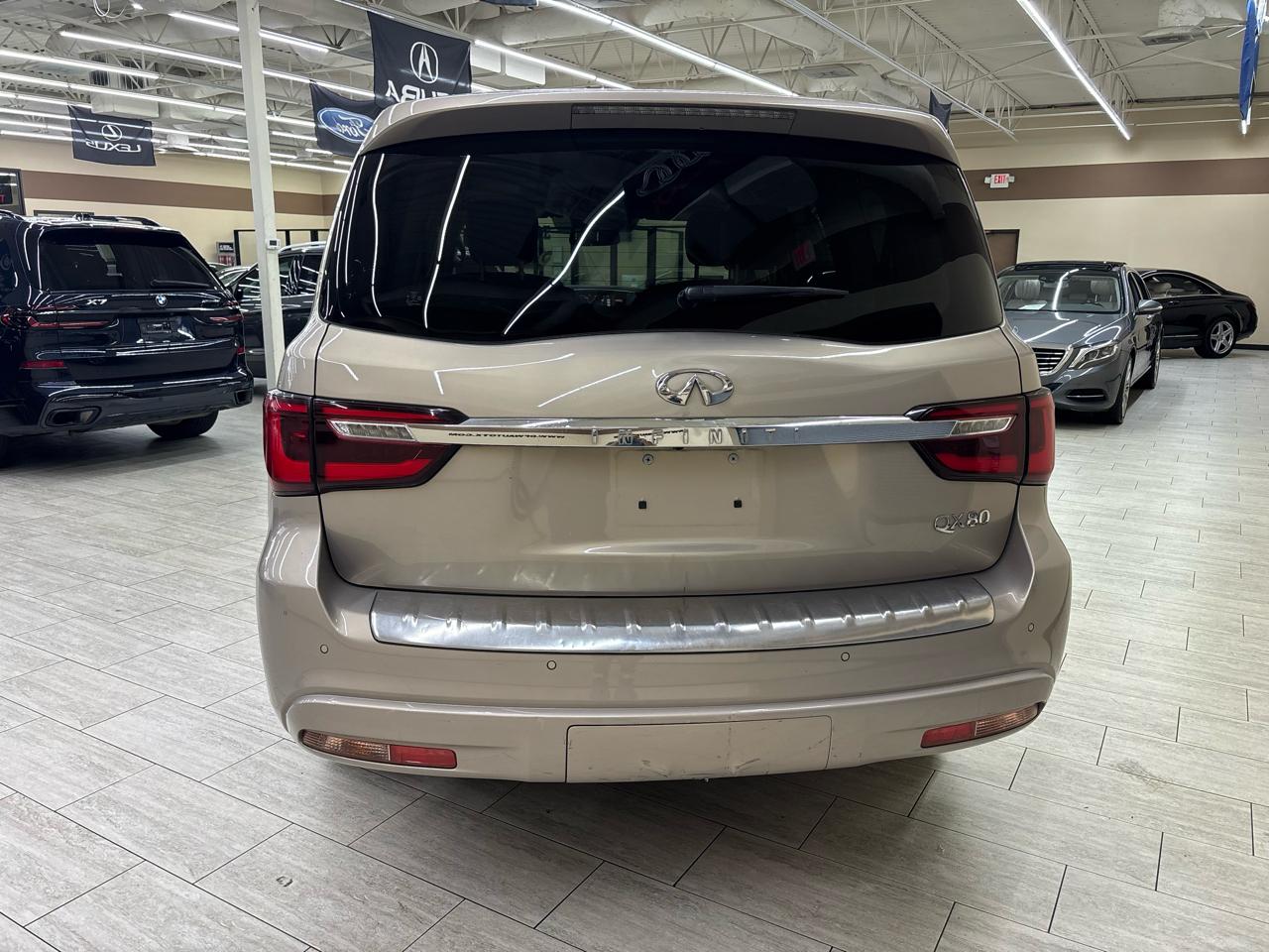 Infiniti QX80 LUXE 2019