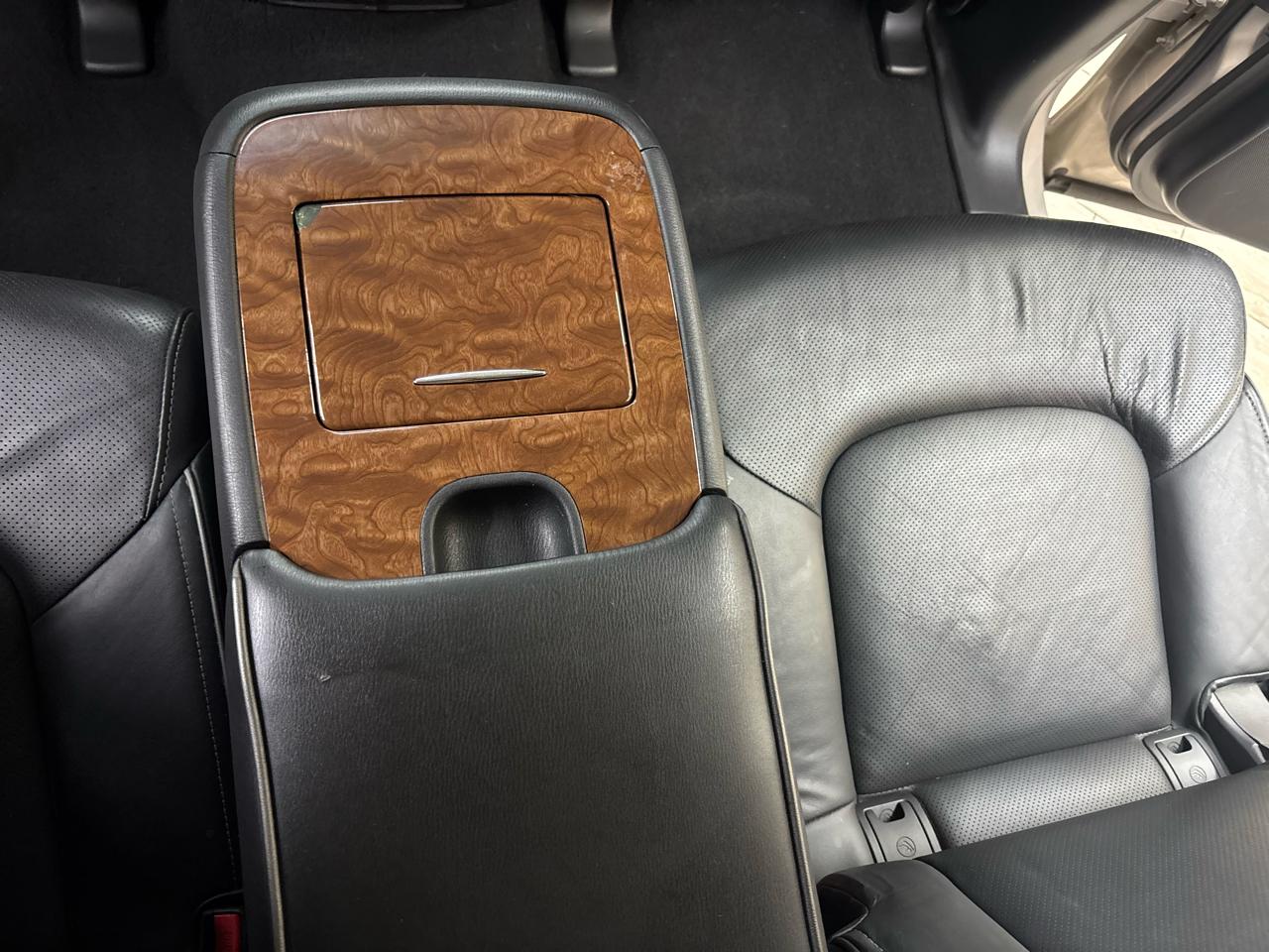 Infiniti QX80 LUXE 2019