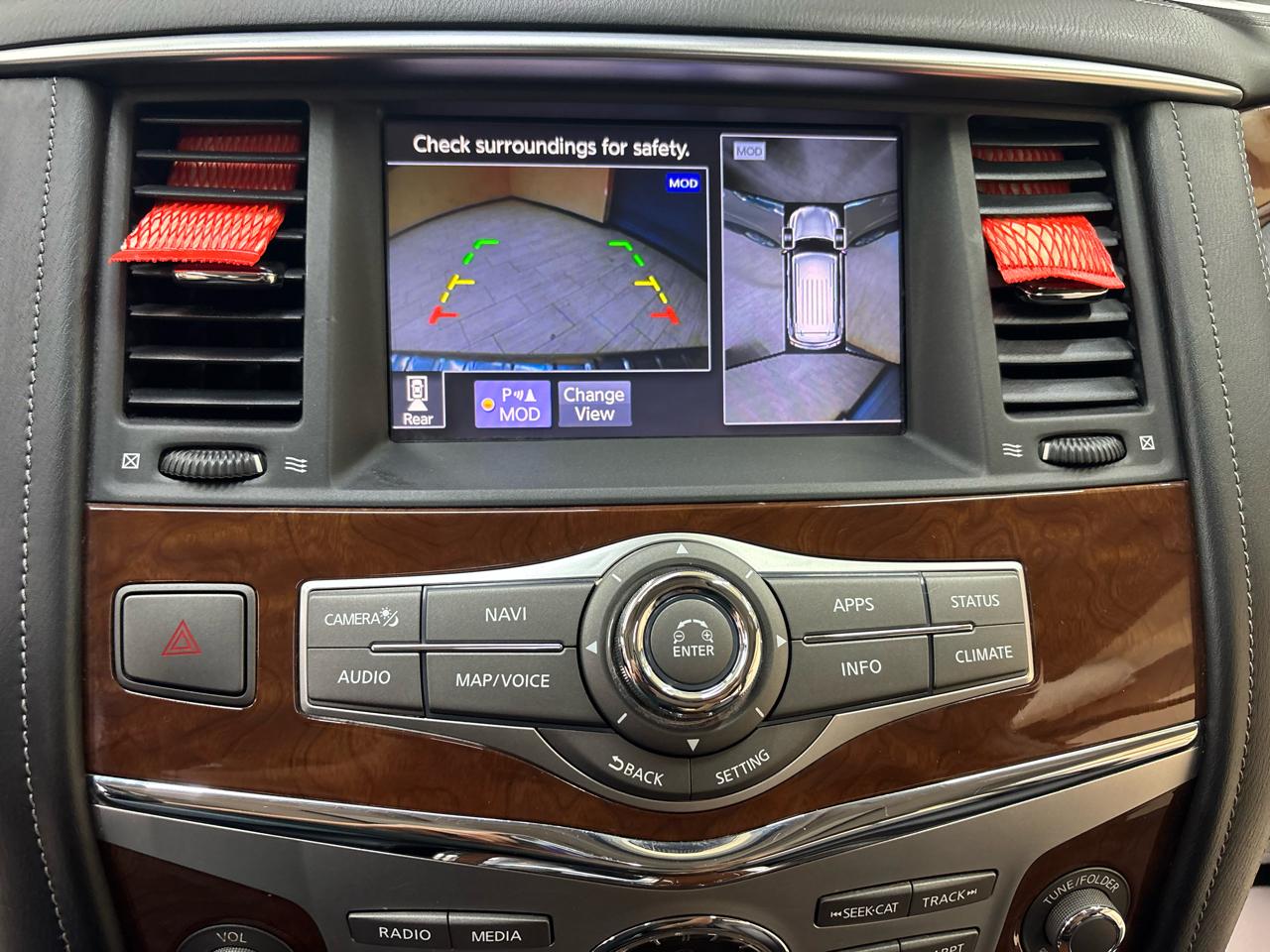 Infiniti QX80 LUXE 2019
