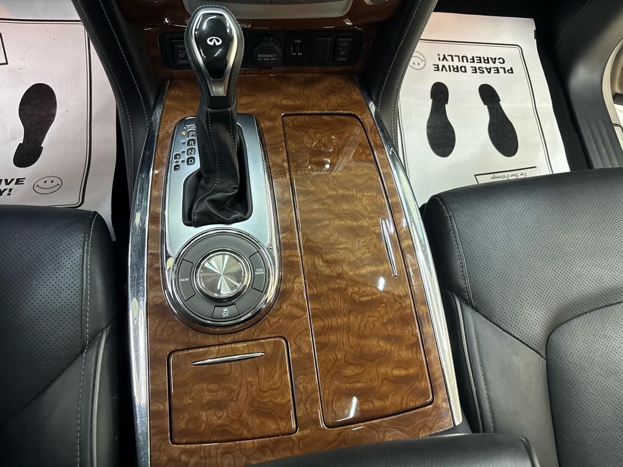 Infiniti QX80 LUXE 2019