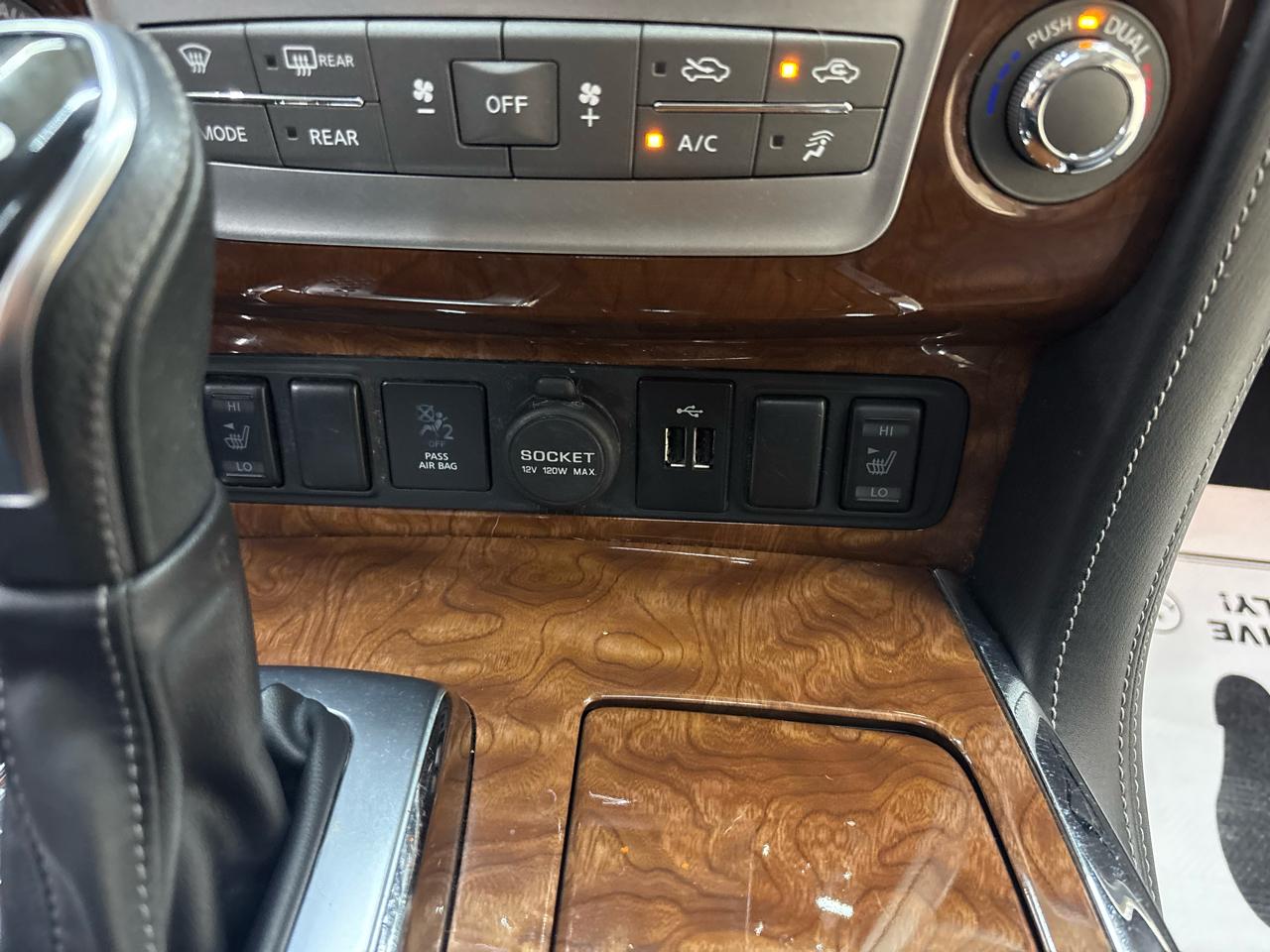 Infiniti QX80 LUXE 2019