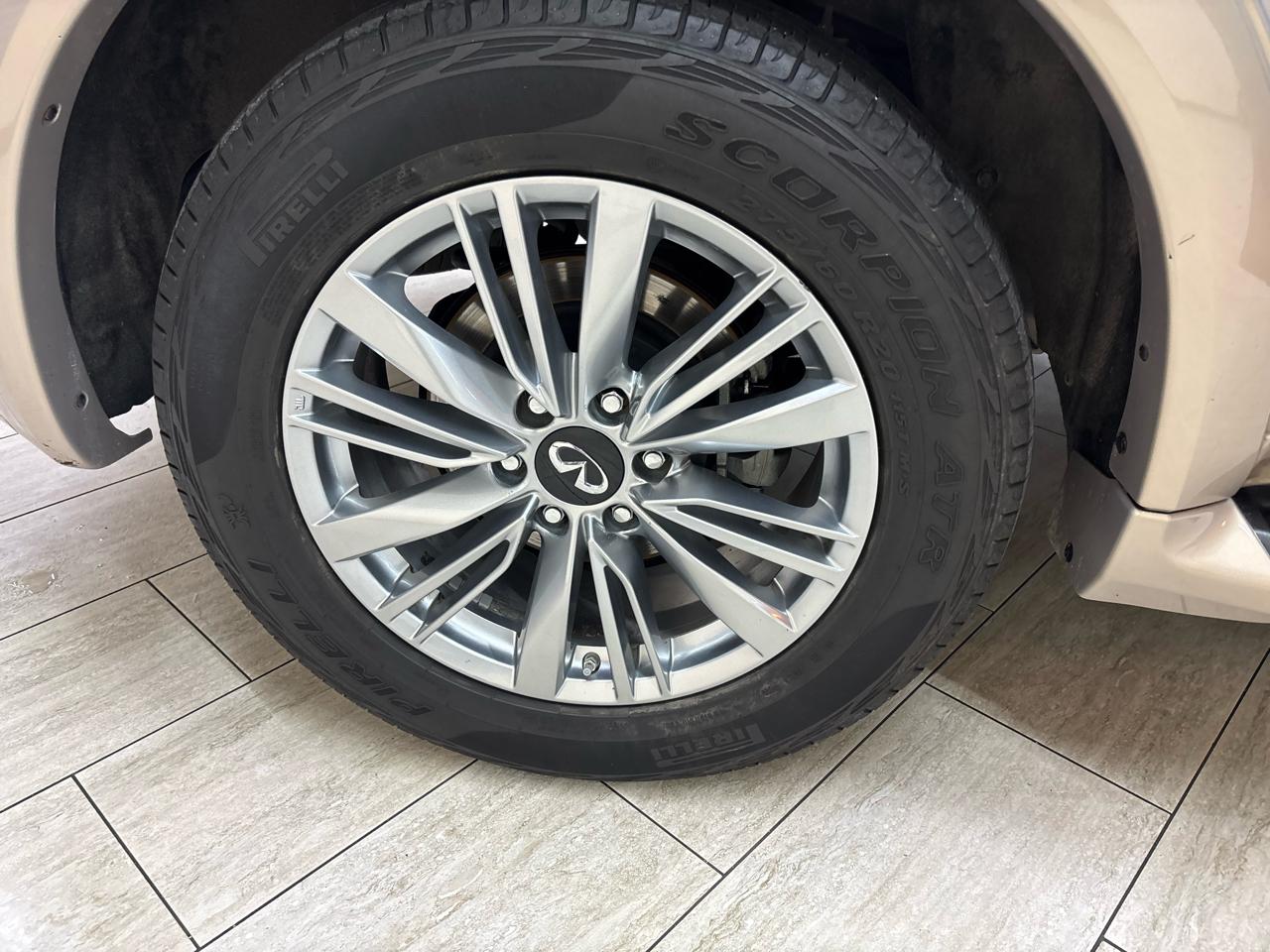 Infiniti QX80 LUXE 2019